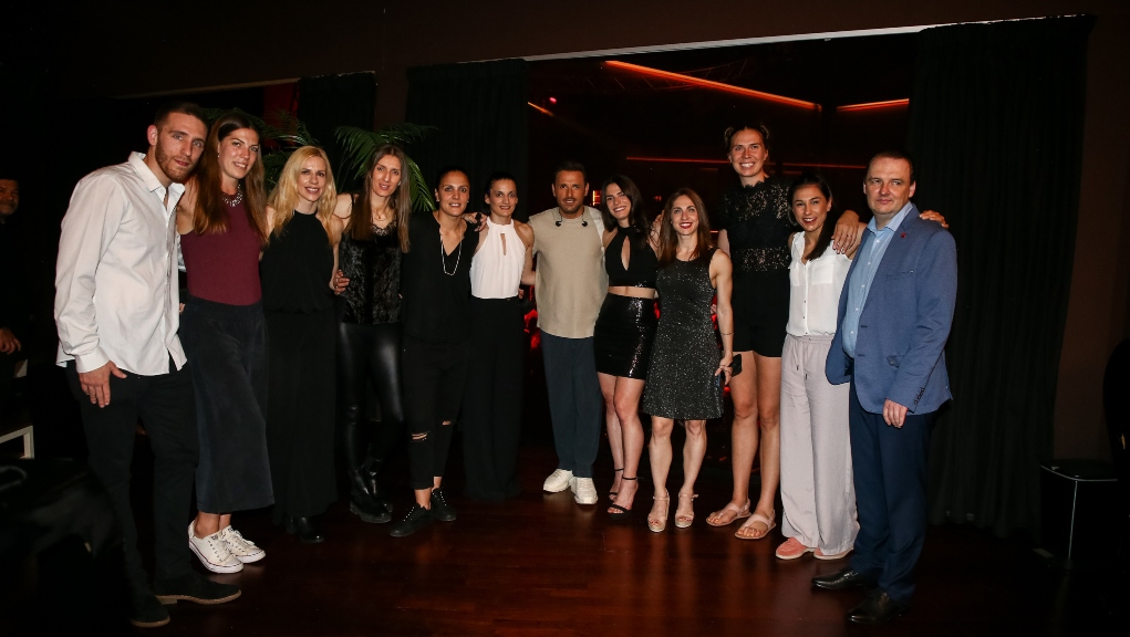 Τα… έσπασαν οι Πρωταθλήτριες στα μπουζούκια (ΦΩΤΟ)