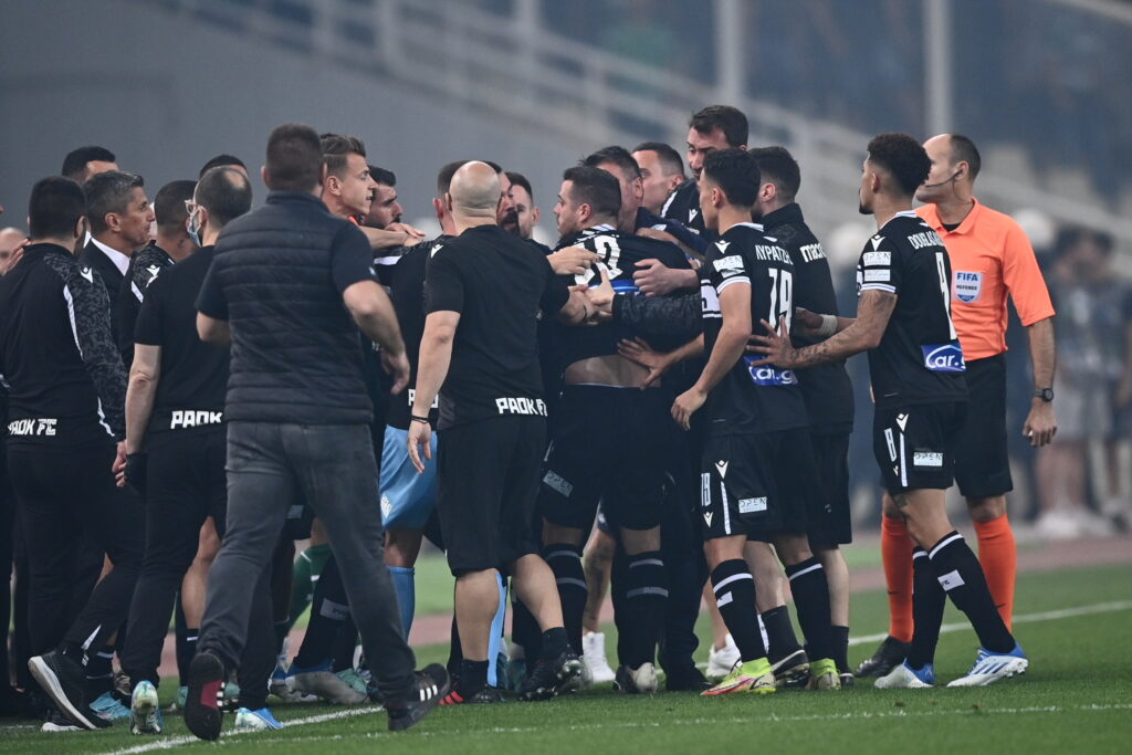 Φωτοστιγμές του τελικού