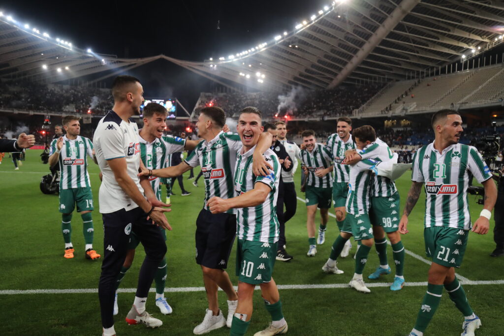 Φωτοστιγμές του τελικού