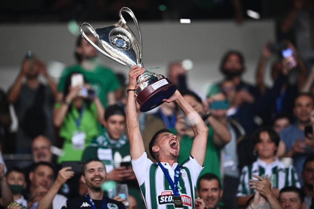 Φωτοστιγμές του τελικού