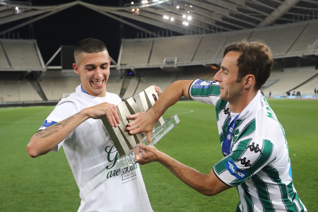 Φωτοστιγμές του τελικού