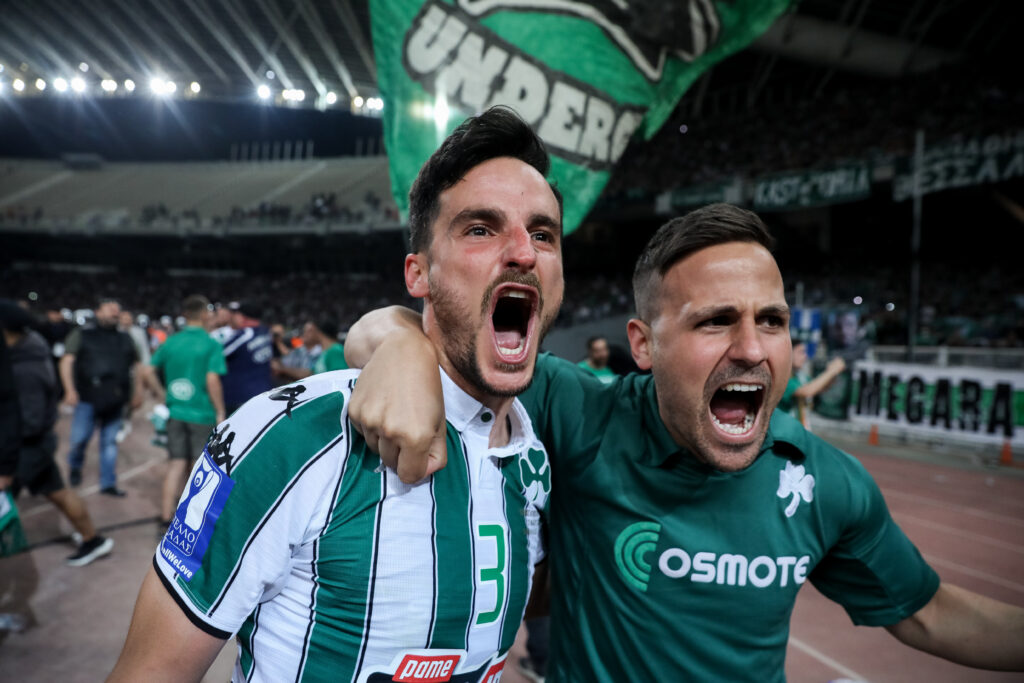 Φωτοστιγμές του τελικού