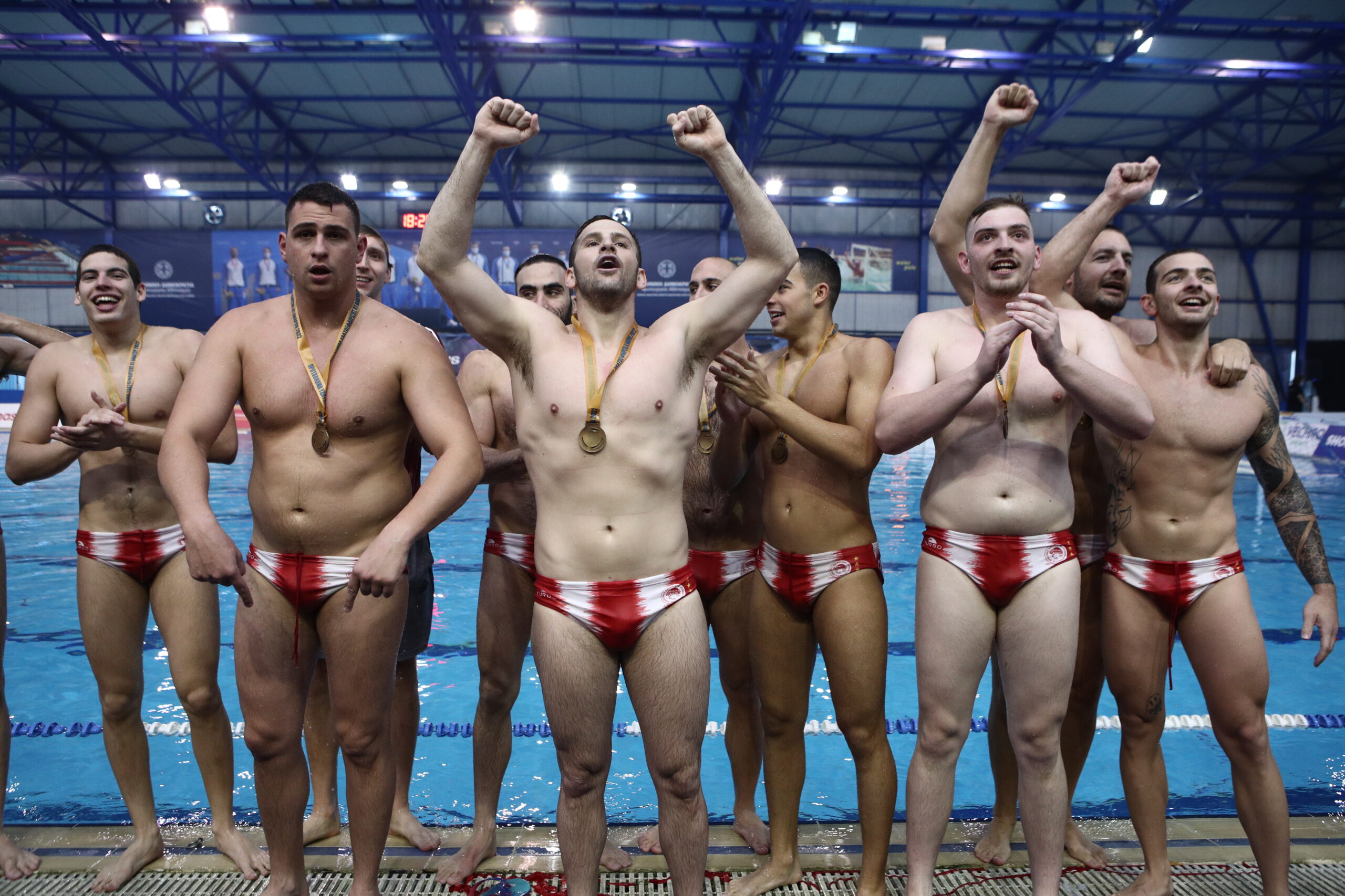 ΦΩΤΟρεπορτάζ από το «ερυθρόλευκο» πάρτι