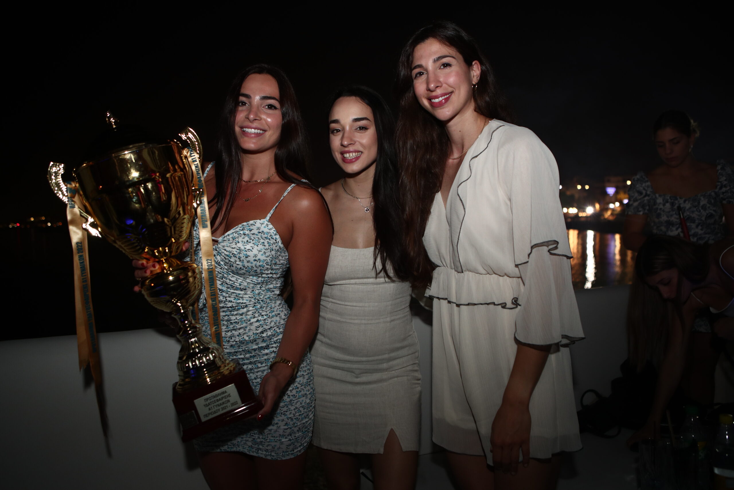 ΦΩΤΟρεπορτάζ από το γλέντι των Πρωταθλητριών