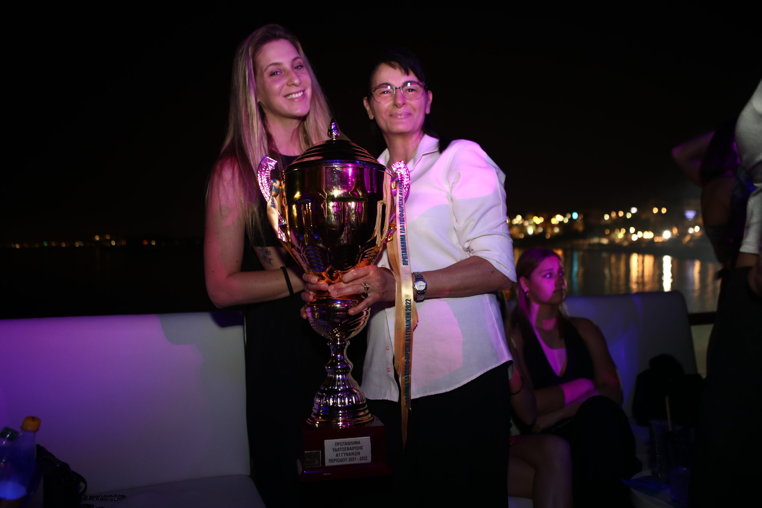 ΦΩΤΟρεπορτάζ από το γλέντι των Πρωταθλητριών