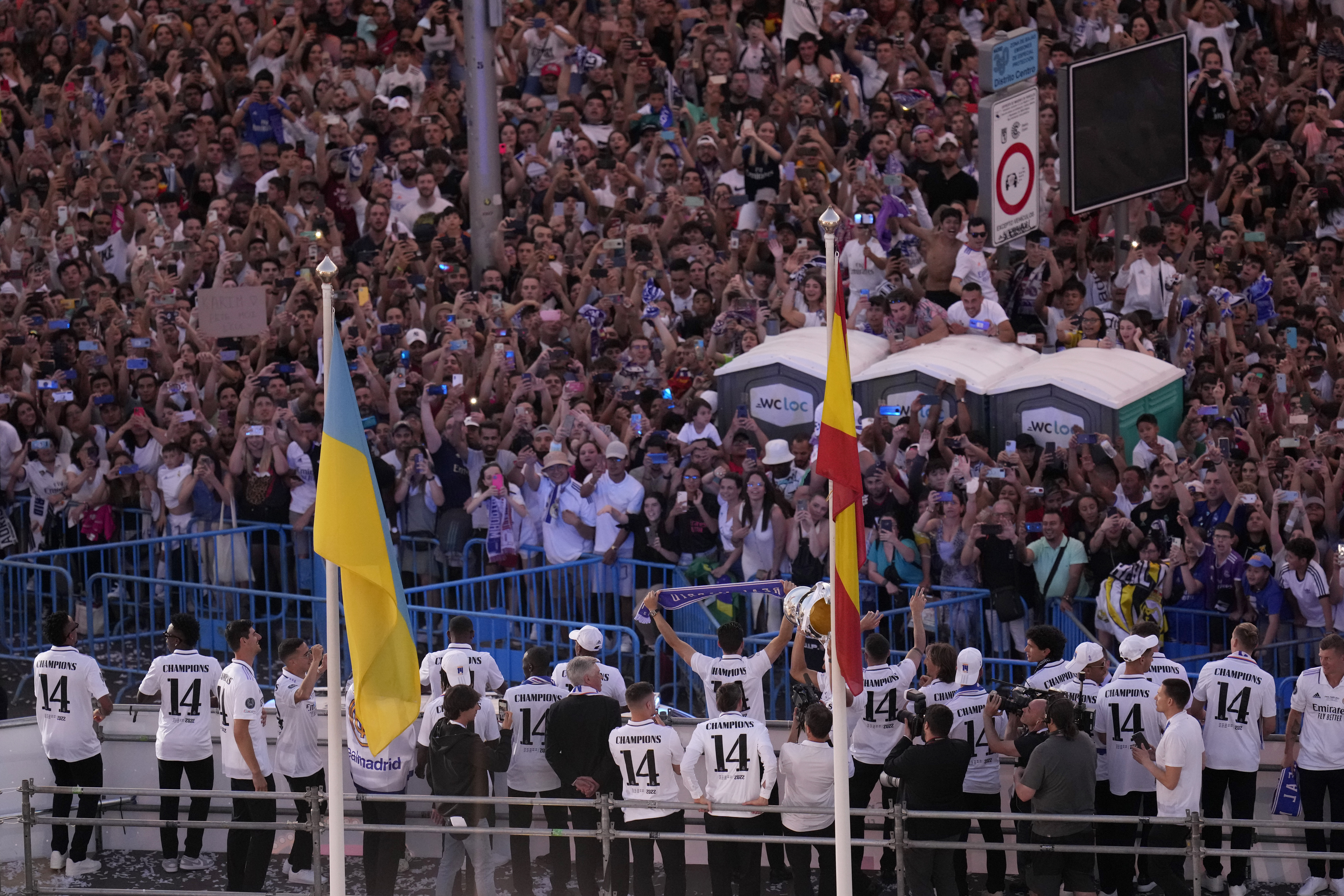 ΦΩΤΟρεπορτάζ από το πάρτι της «Βασίλισσας» στη Μαδρίτη