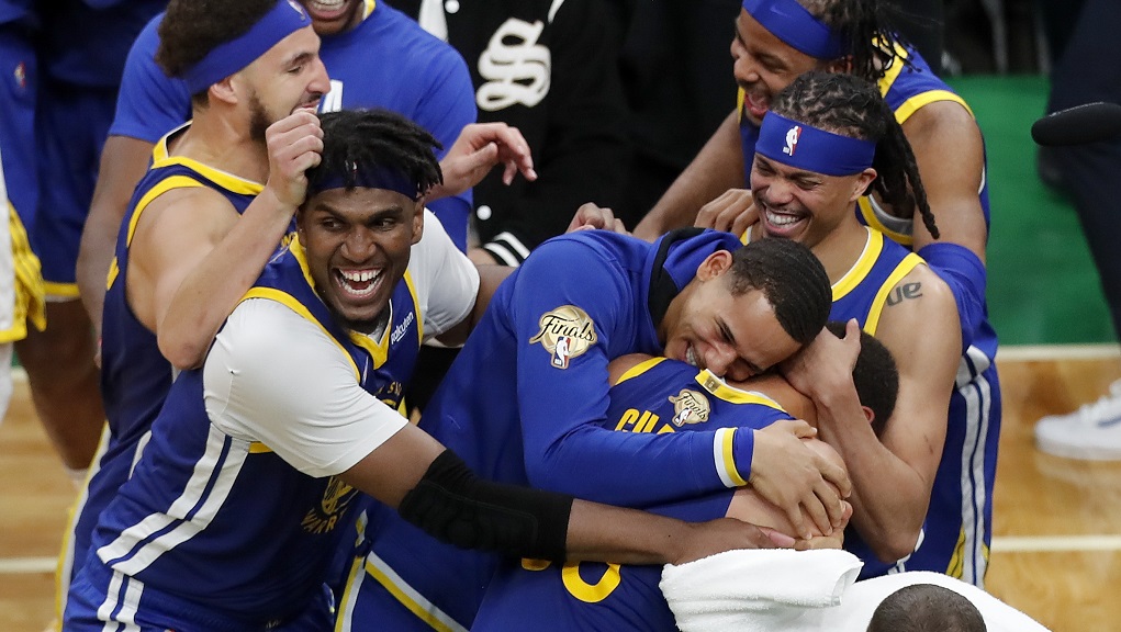 ΦΩΤΟρεπορτάζ από τους πανηγυρισμούς των Ουόριορς