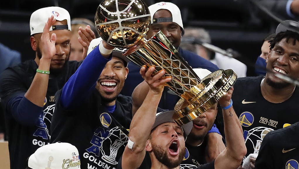 ΦΩΤΟρεπορτάζ από τους πανηγυρισμούς των Ουόριορς