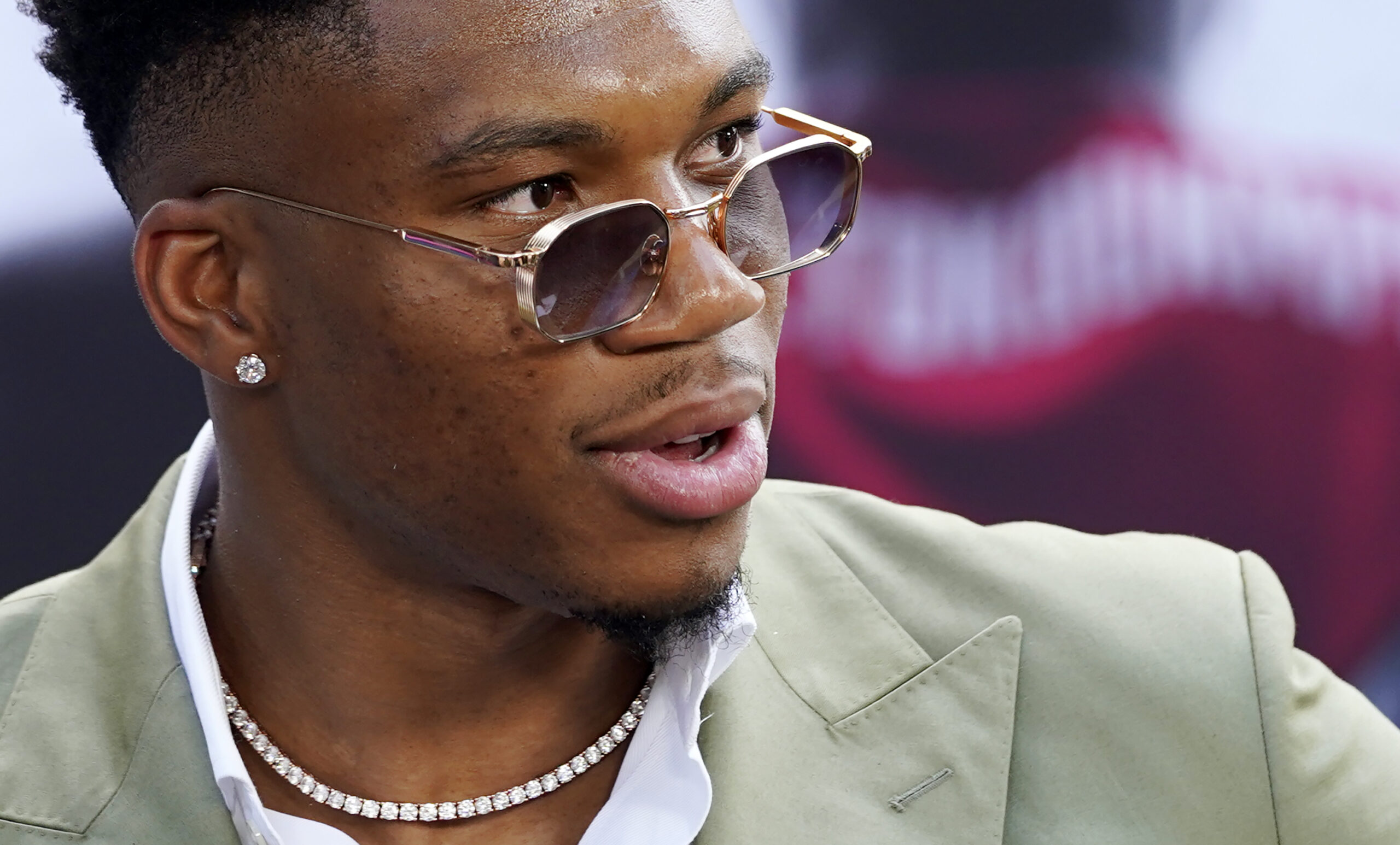 H “Χολιγουντιανή” εμφάνιση του Γιάννη (ΦΩΤΟ)