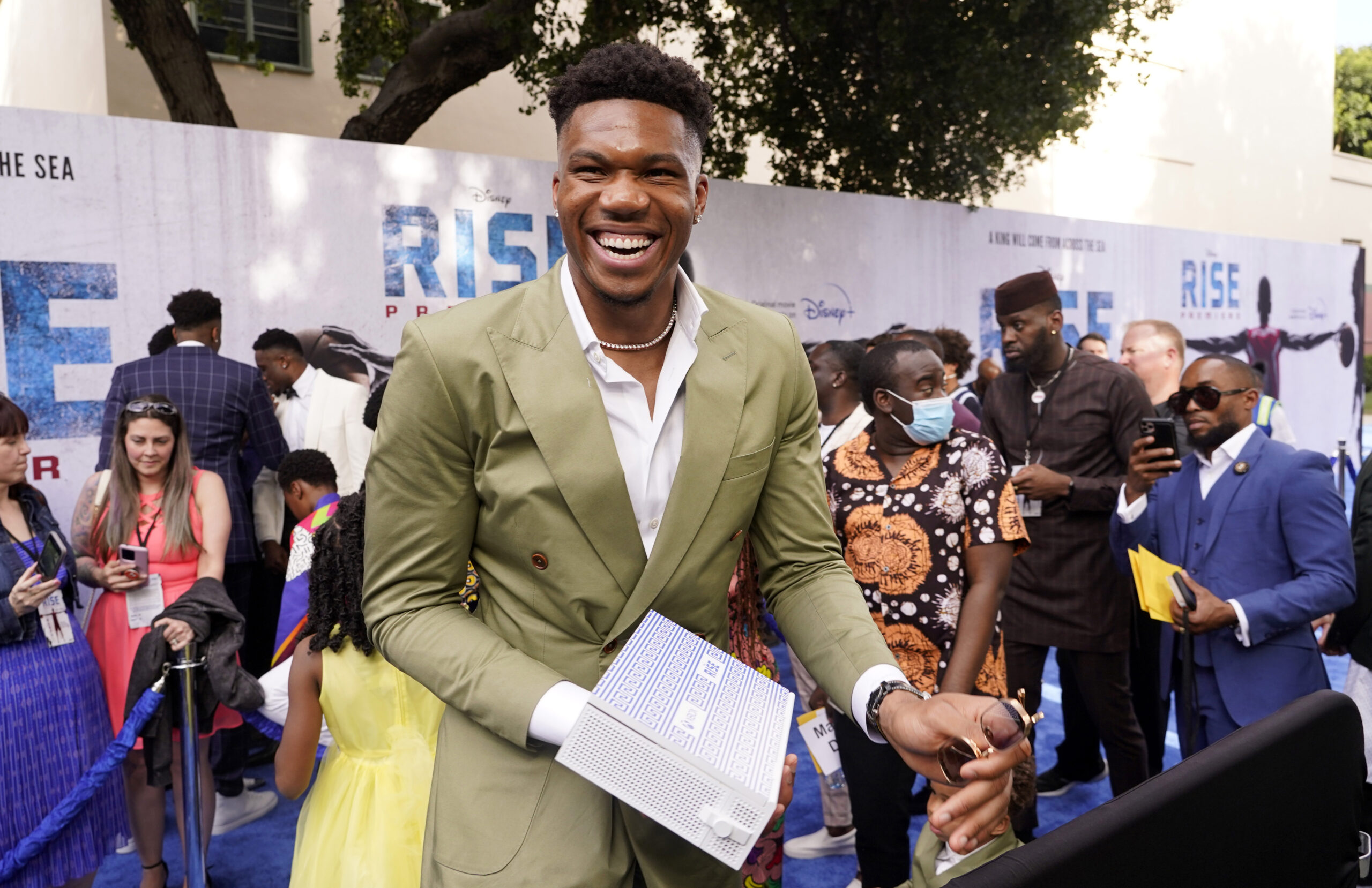 H “Χολιγουντιανή” εμφάνιση του Γιάννη (ΦΩΤΟ)