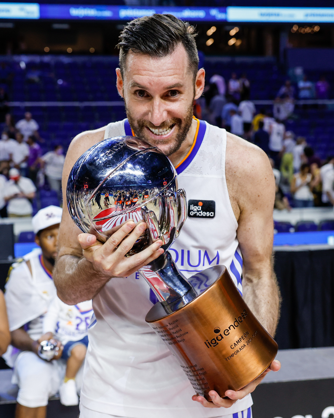 ΦΩΤΟρεπορτάζ από τους πανηγυρισμούς της “Βασίλισσας”