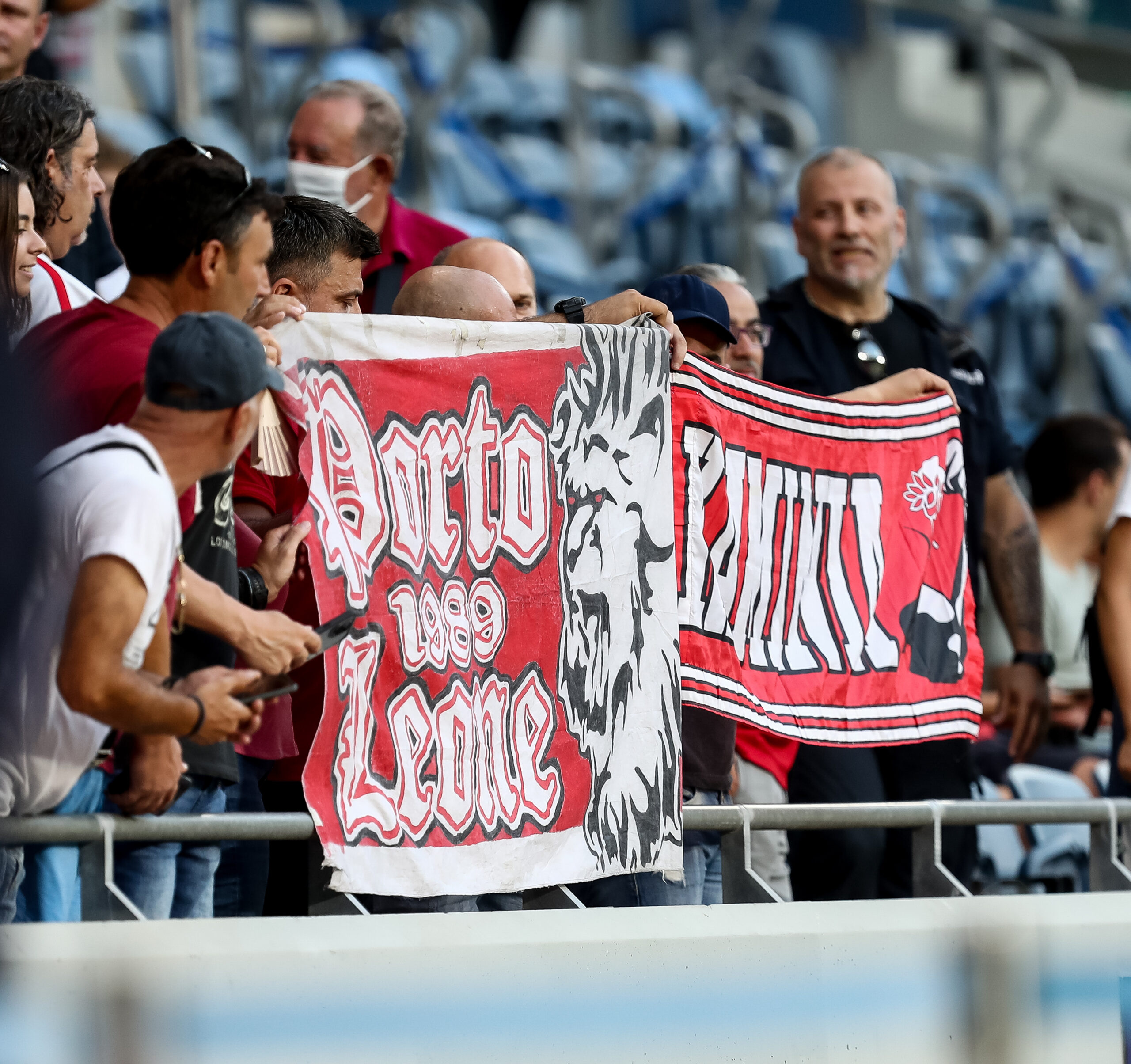 Με κόσμο στο Ισραήλ ο Ολυμπιακός (ΦΩΤΟ)