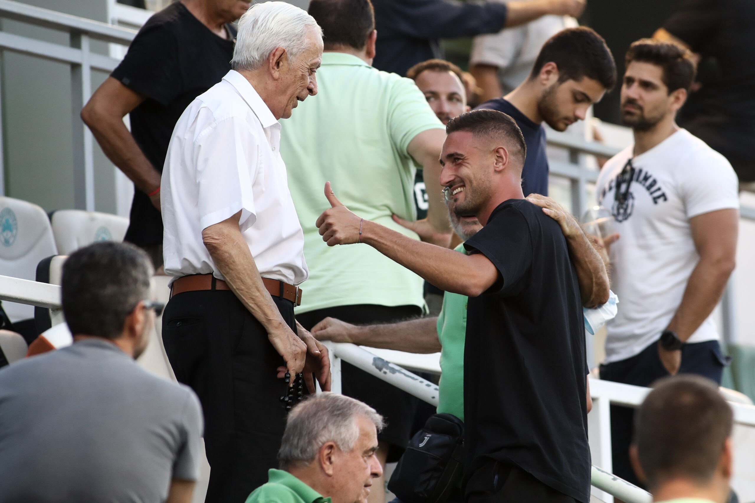 ΦΩΤΟρεπορτάζ: Η επιστροφή του Μακέντα στη “Λεωφόρο”