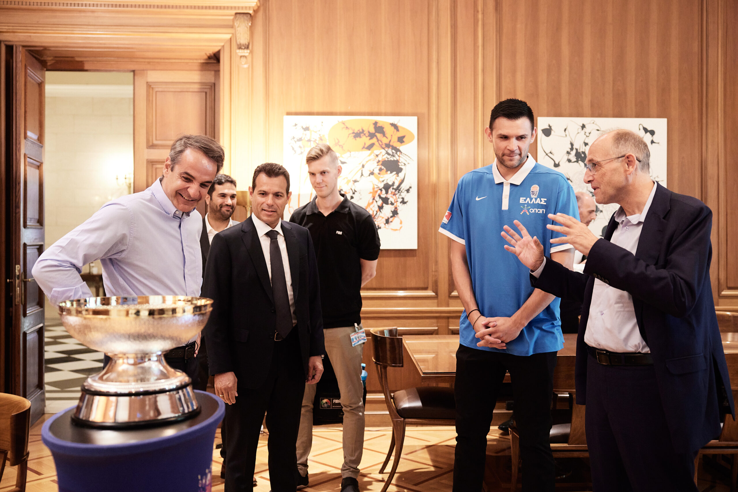 Συνάντηση του Πρωθυπουργού με Λιόλιο, Ιτούδη και Παπανικολάου (video, ΦΩΤΟ)