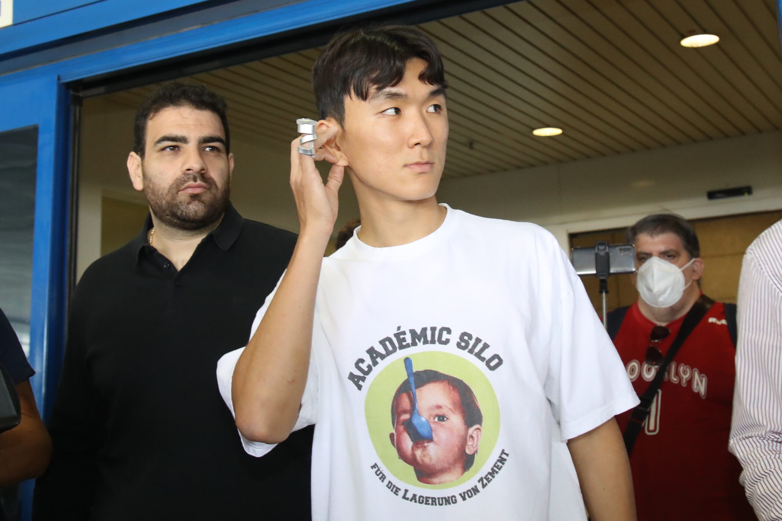 Στην Ελλάδα ο Χουάνγκ Ιν Μπέομ για τον Ολυμπιακό (video)