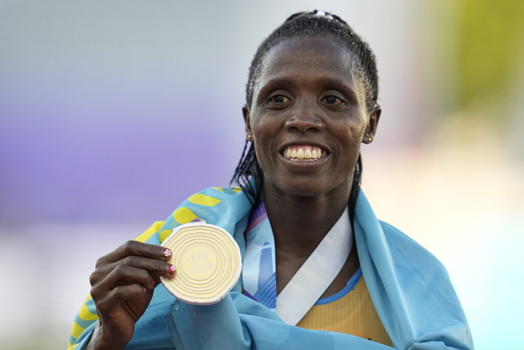 Κορυφή για Τζερούτο και βουτιά στο νερό (video)