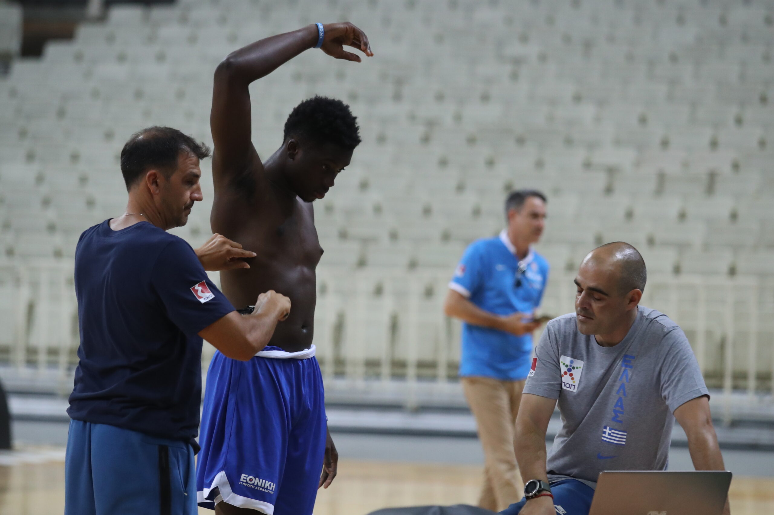 ΦΩΤΟρεπορτάζ από την… πρώτη της “επίσημης αγαπημένης”