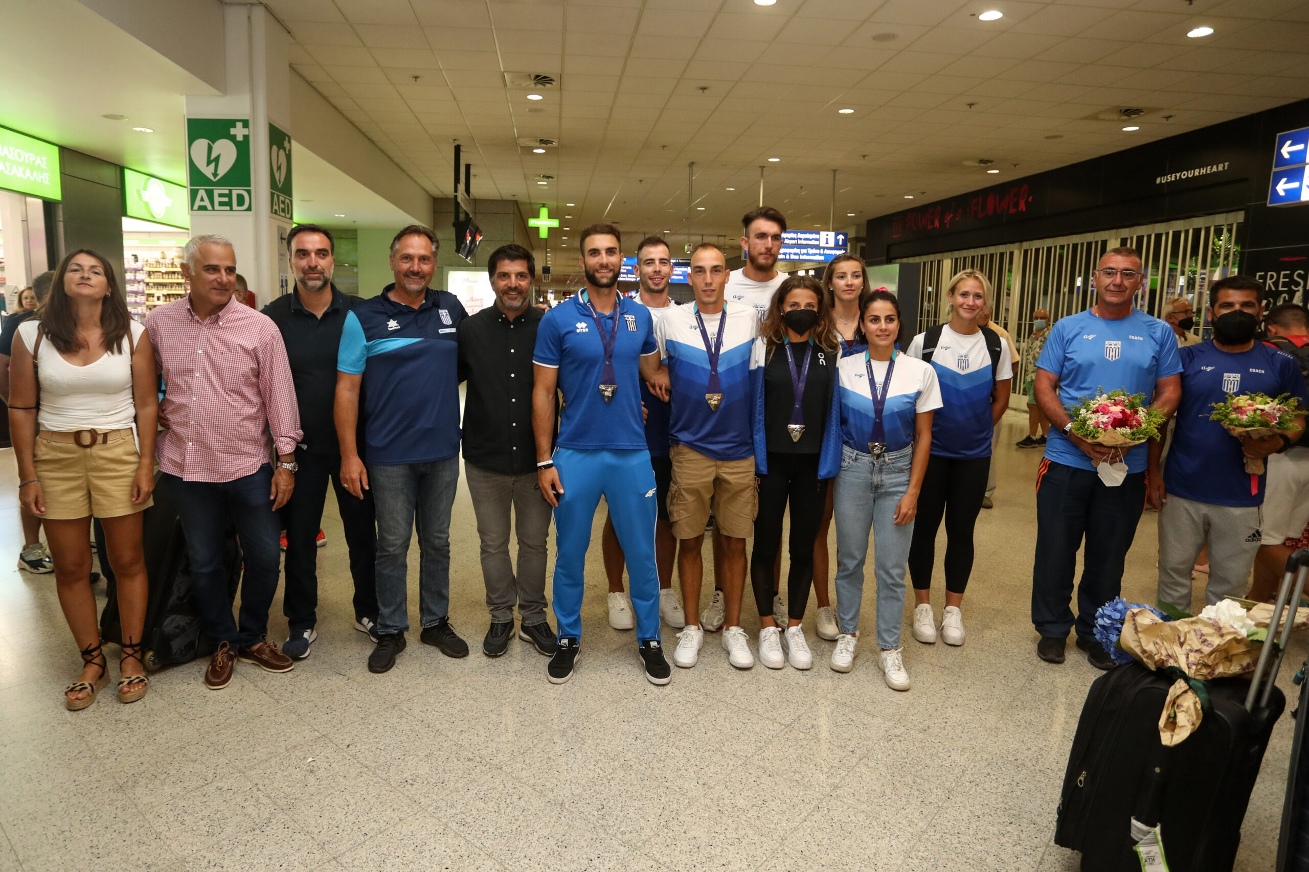 Επέστρεψαν τα “γαλανόλευκα” κουπιά με τέσσερα μετάλλια (ΦΩΤΟ)