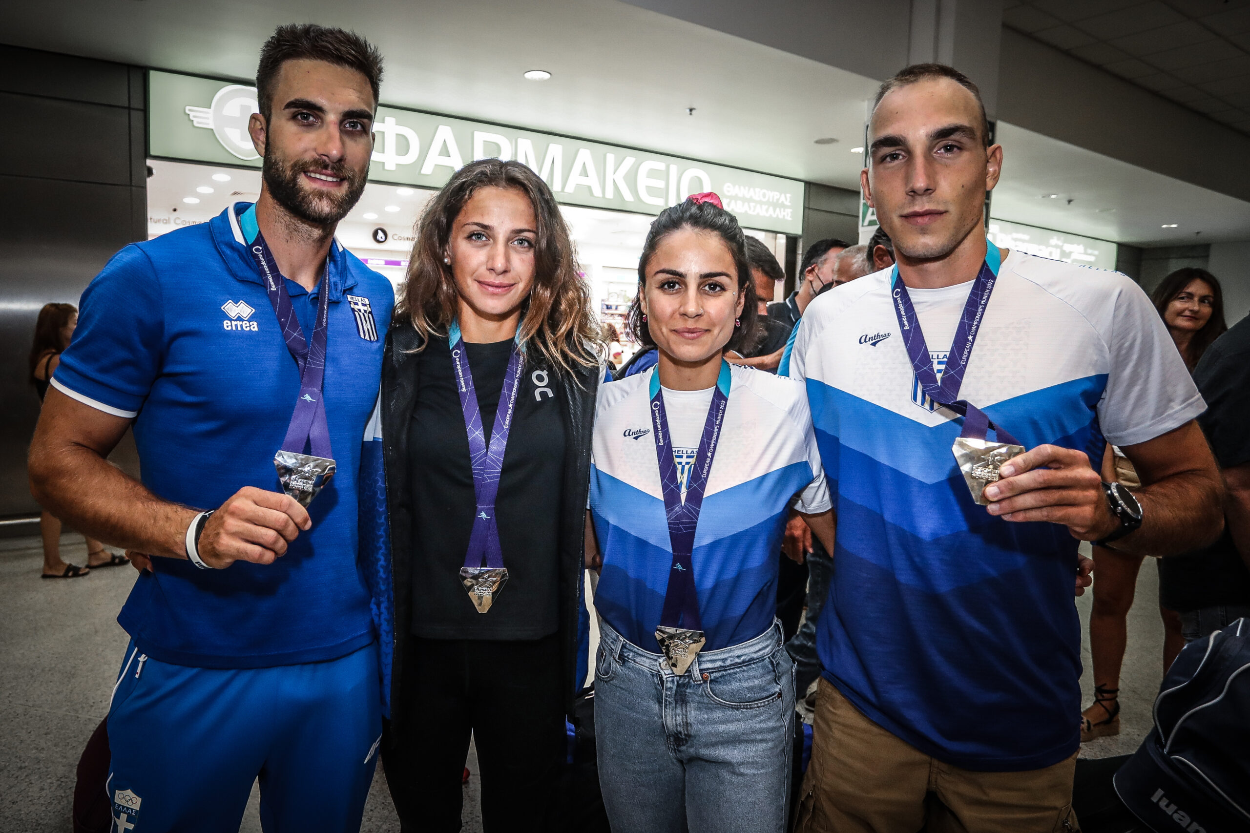 Επέστρεψαν τα “γαλανόλευκα” κουπιά με τέσσερα μετάλλια (ΦΩΤΟ)