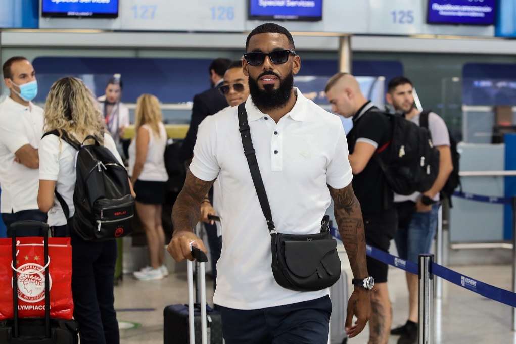 ΦΩΤΟρεπορτάζ από την αποχώρηση του Ολυμπιακού