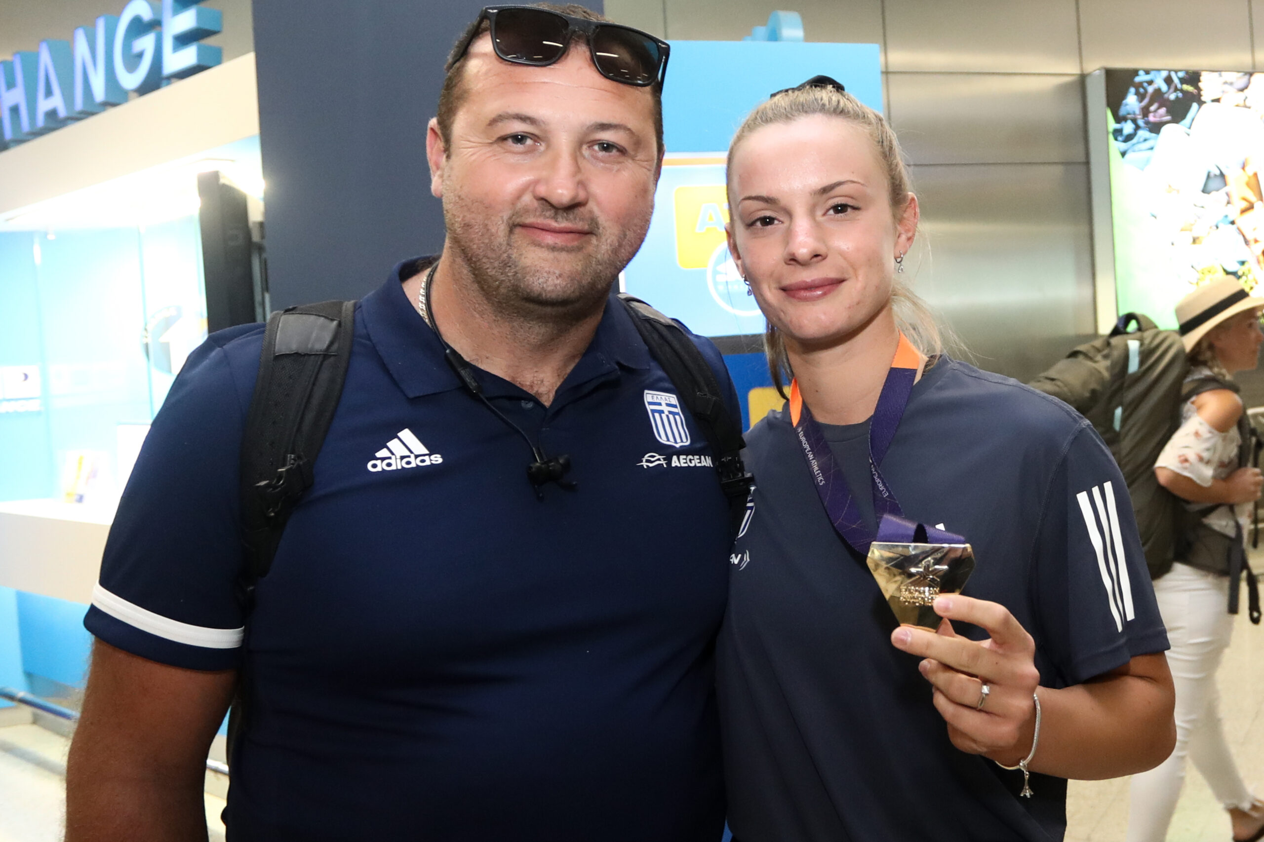 Στην Ελλάδα το “χρυσό” κορίτσι του ακοντισμού (ΦΩΤΟ)