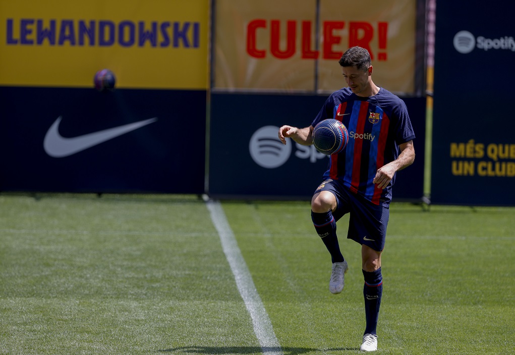 ΦΩΤΟρεπορτάζ από την παρουσίαση του Λεβαντόφσκι