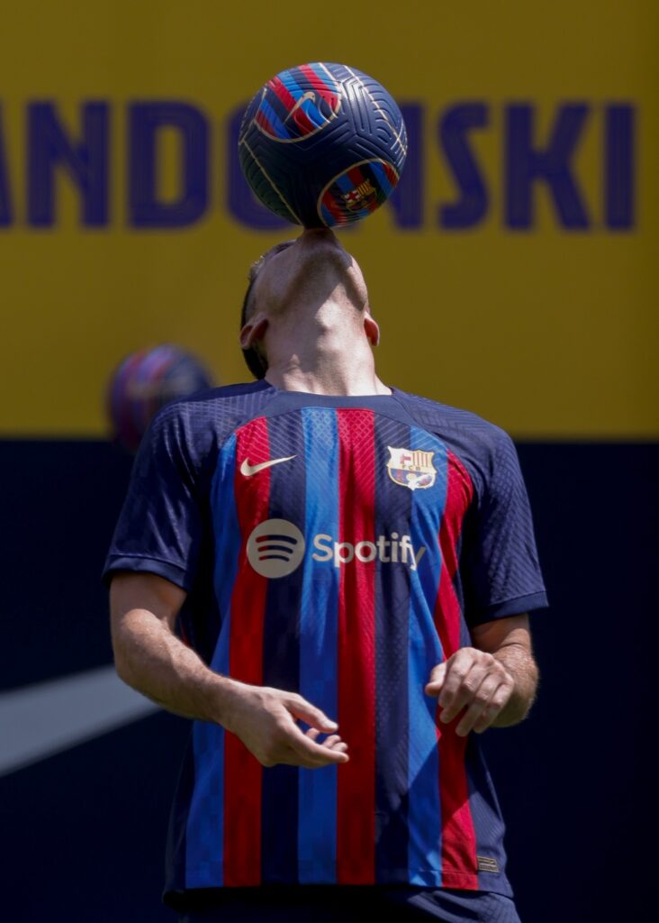 ΦΩΤΟρεπορτάζ από την παρουσίαση του Λεβαντόφσκι