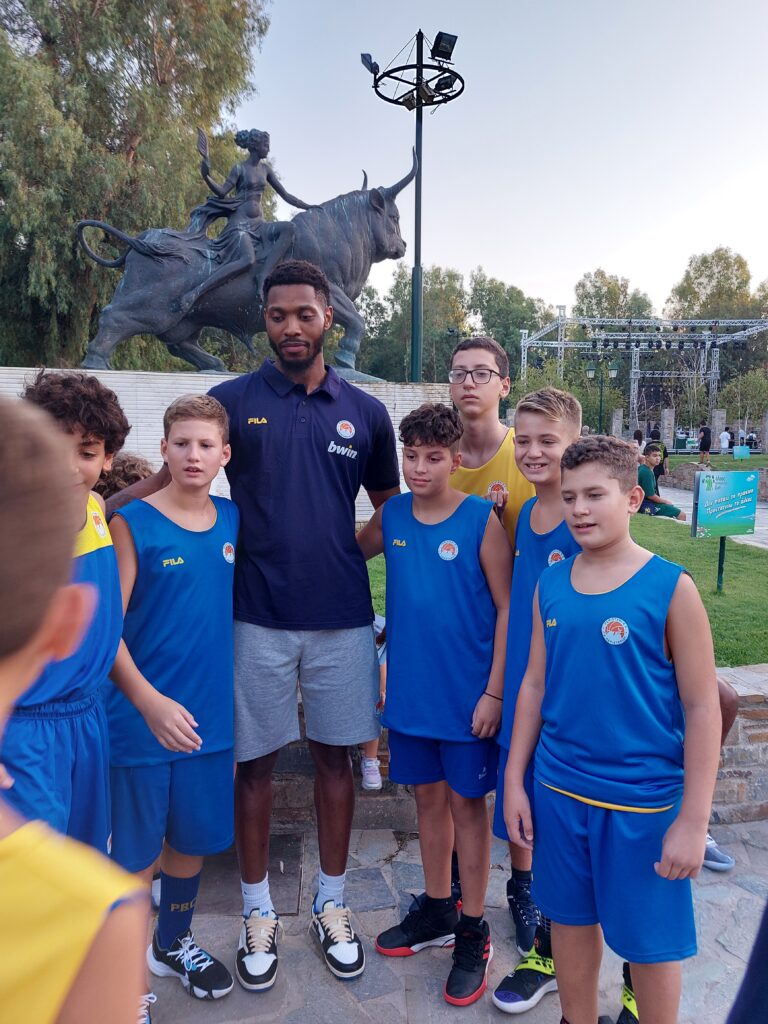 Περιστέρι έτοιμο για υψηλές πτήσεις… (ΦΩΤΟρεπορτάζ)