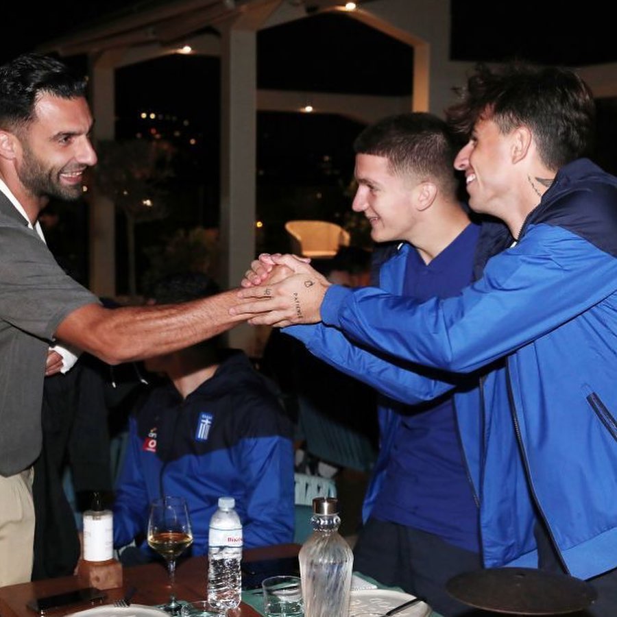 Δείπνο συσπείρωσης για την Εθνική | Παρών και ο Μπαλτάκος