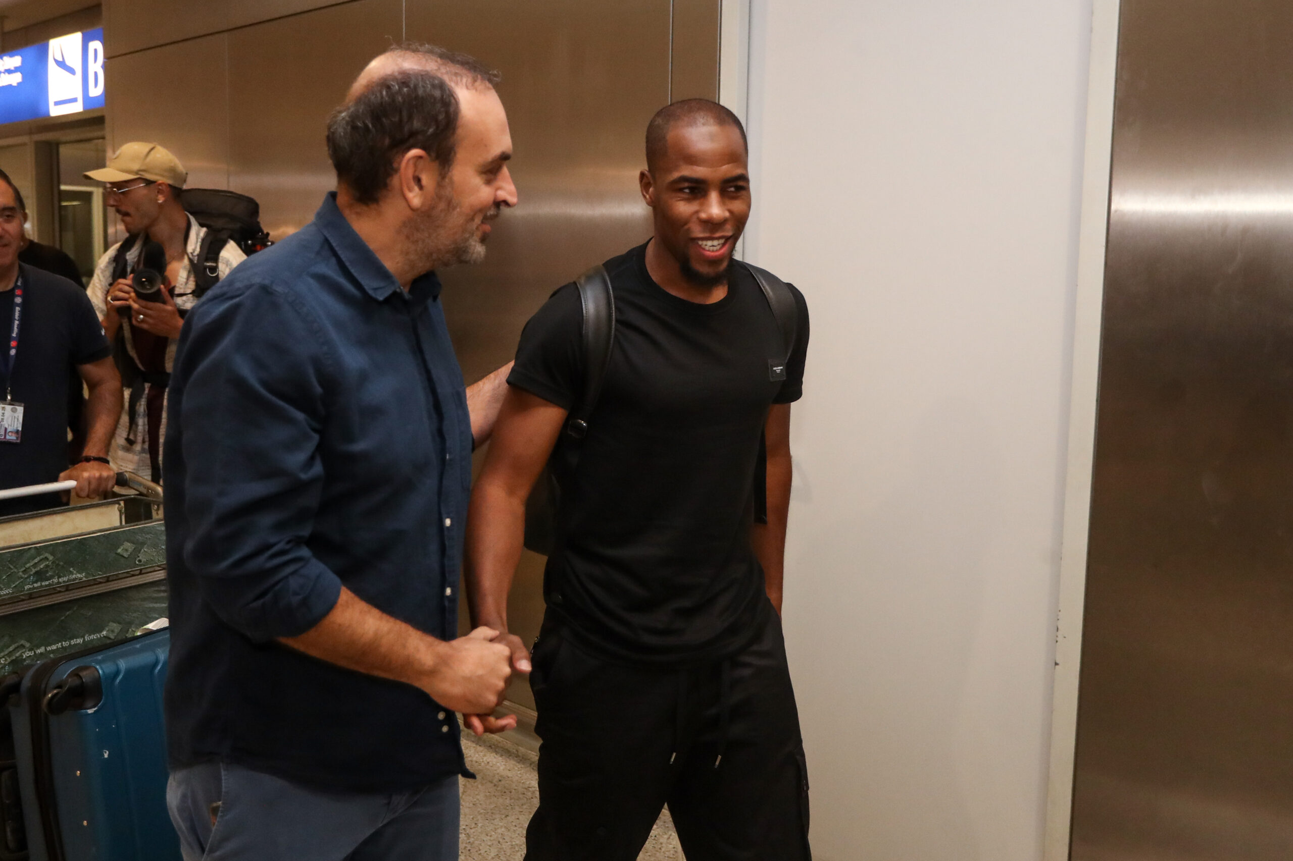 “Πάτησε” Ελλάδα ο Σιντιμπέ (ΦΩΤΟ)