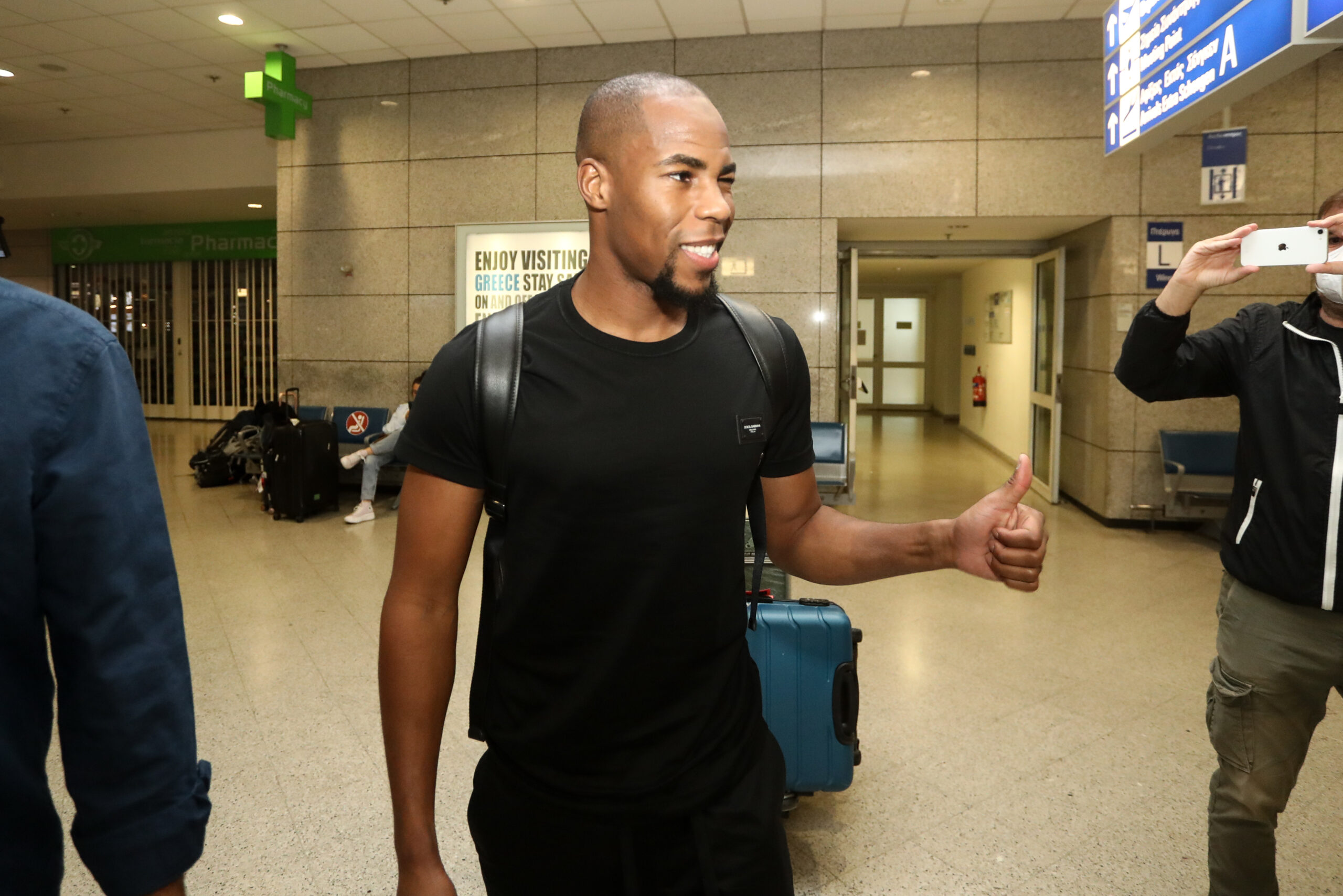 “Πάτησε” Ελλάδα ο Σιντιμπέ (ΦΩΤΟ)