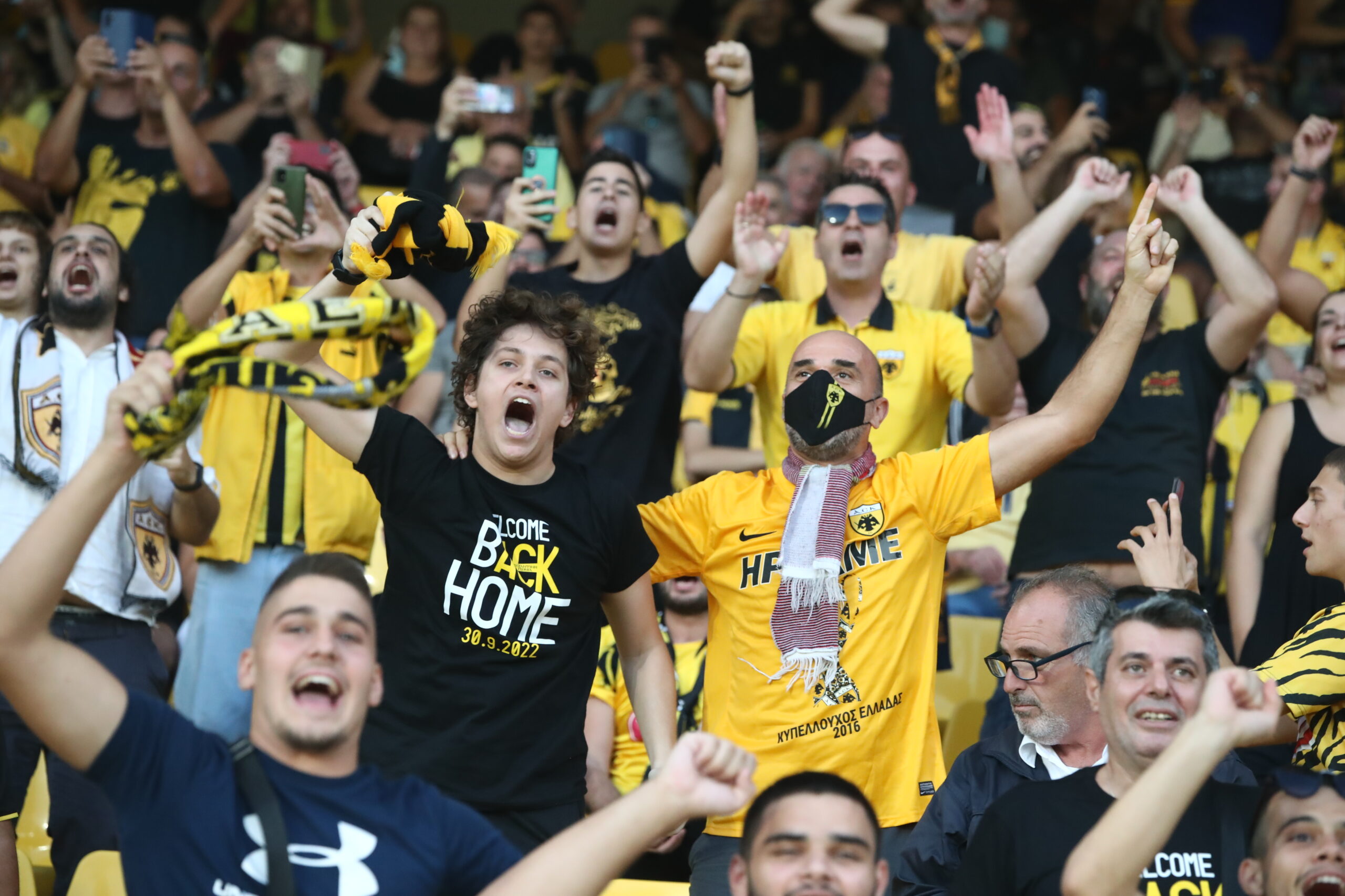 Η ΑΕΚ στο νέο της γήπεδο (συνεχές ΦΩΤΟρεπορτάζ)