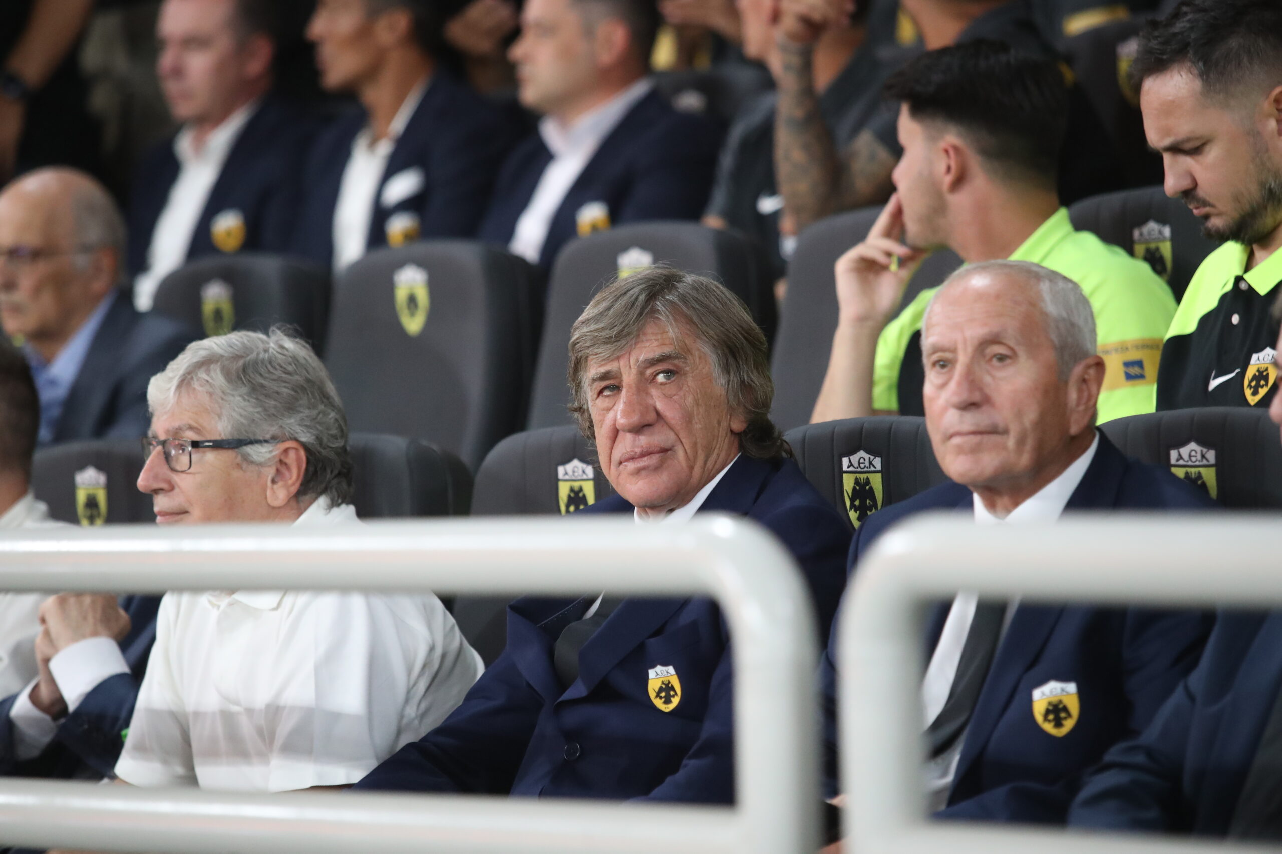 Η ΑΕΚ στο νέο της γήπεδο (συνεχές ΦΩΤΟρεπορτάζ)