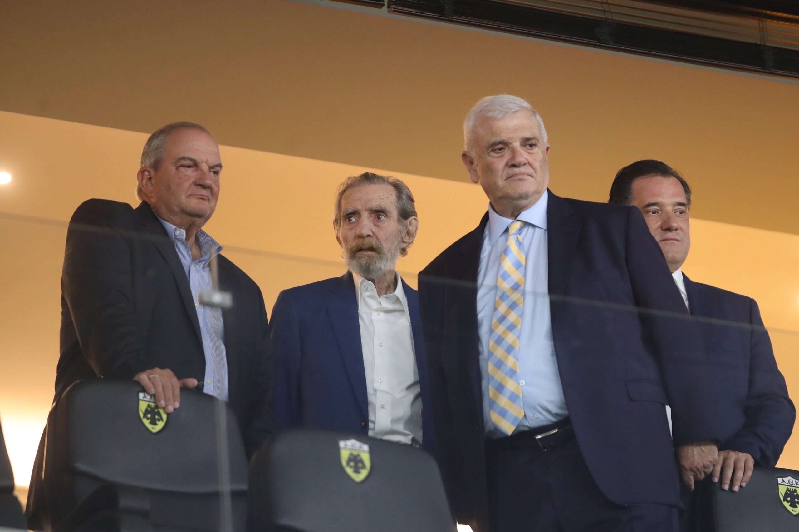 Η ΑΕΚ στο νέο της γήπεδο (συνεχές ΦΩΤΟρεπορτάζ)