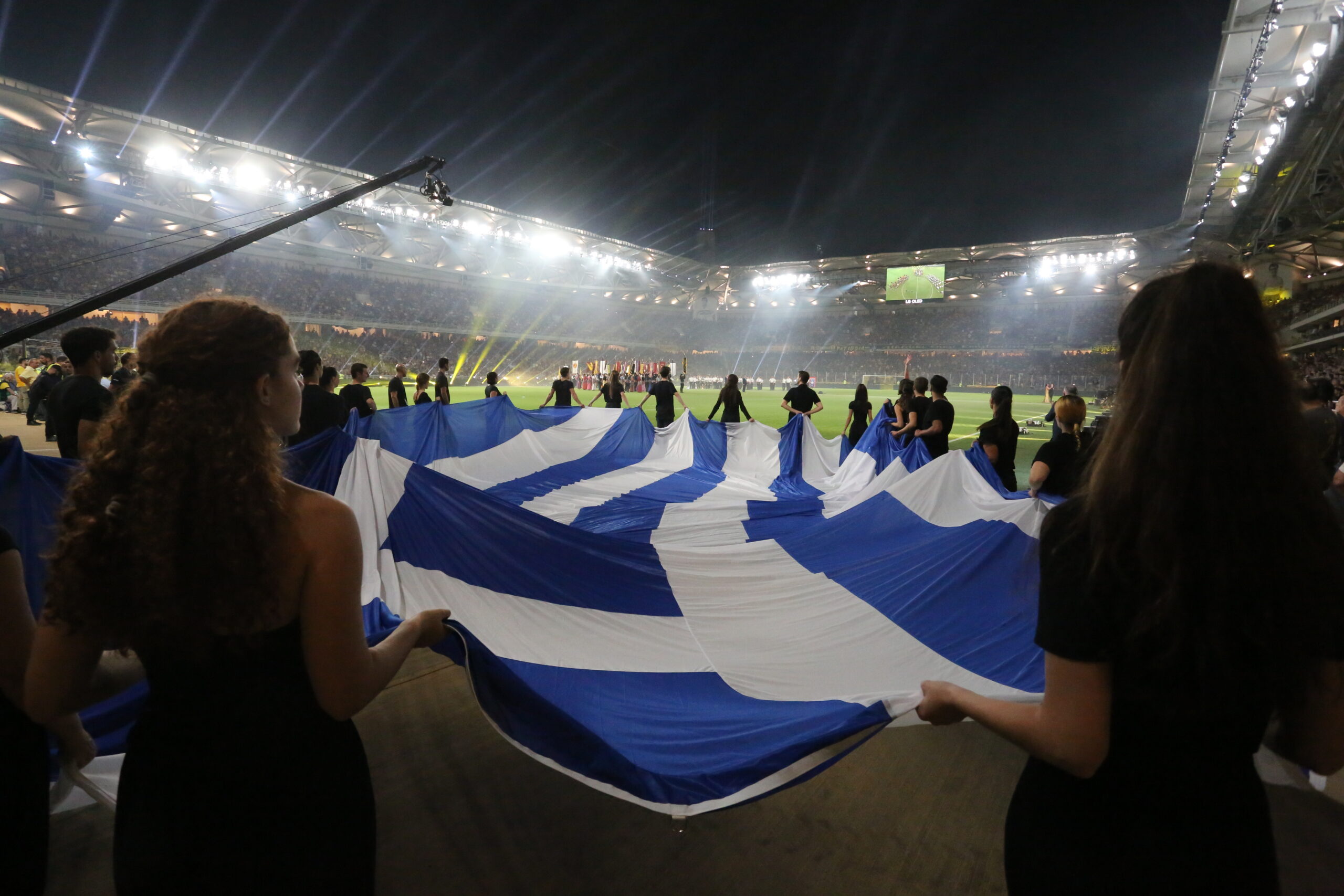 Η ΑΕΚ στο νέο της γήπεδο (συνεχές ΦΩΤΟρεπορτάζ)