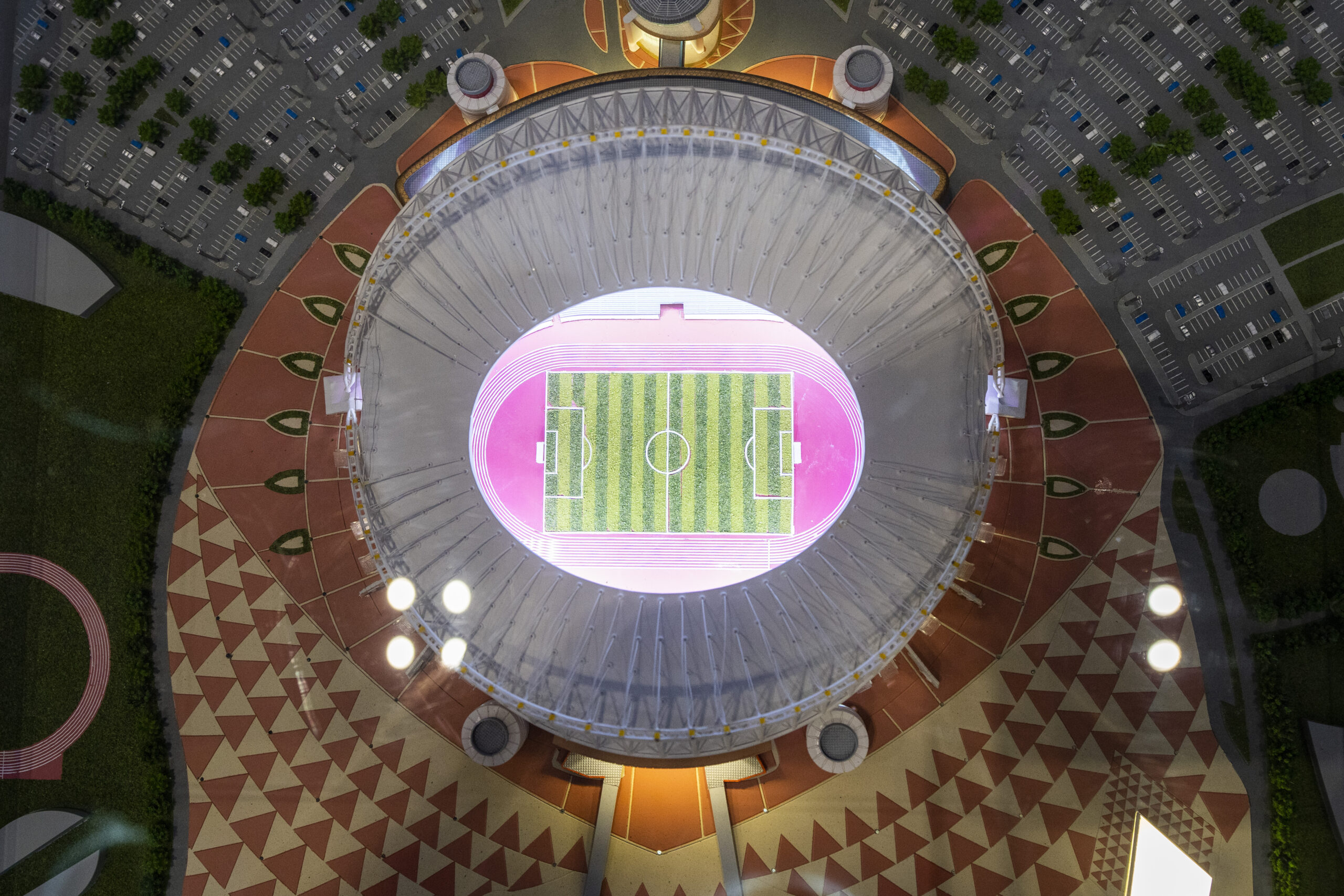 ΑΦΙΕΡΩΜΑ: Τα οκτώ… στολίδια του Κατάρ!