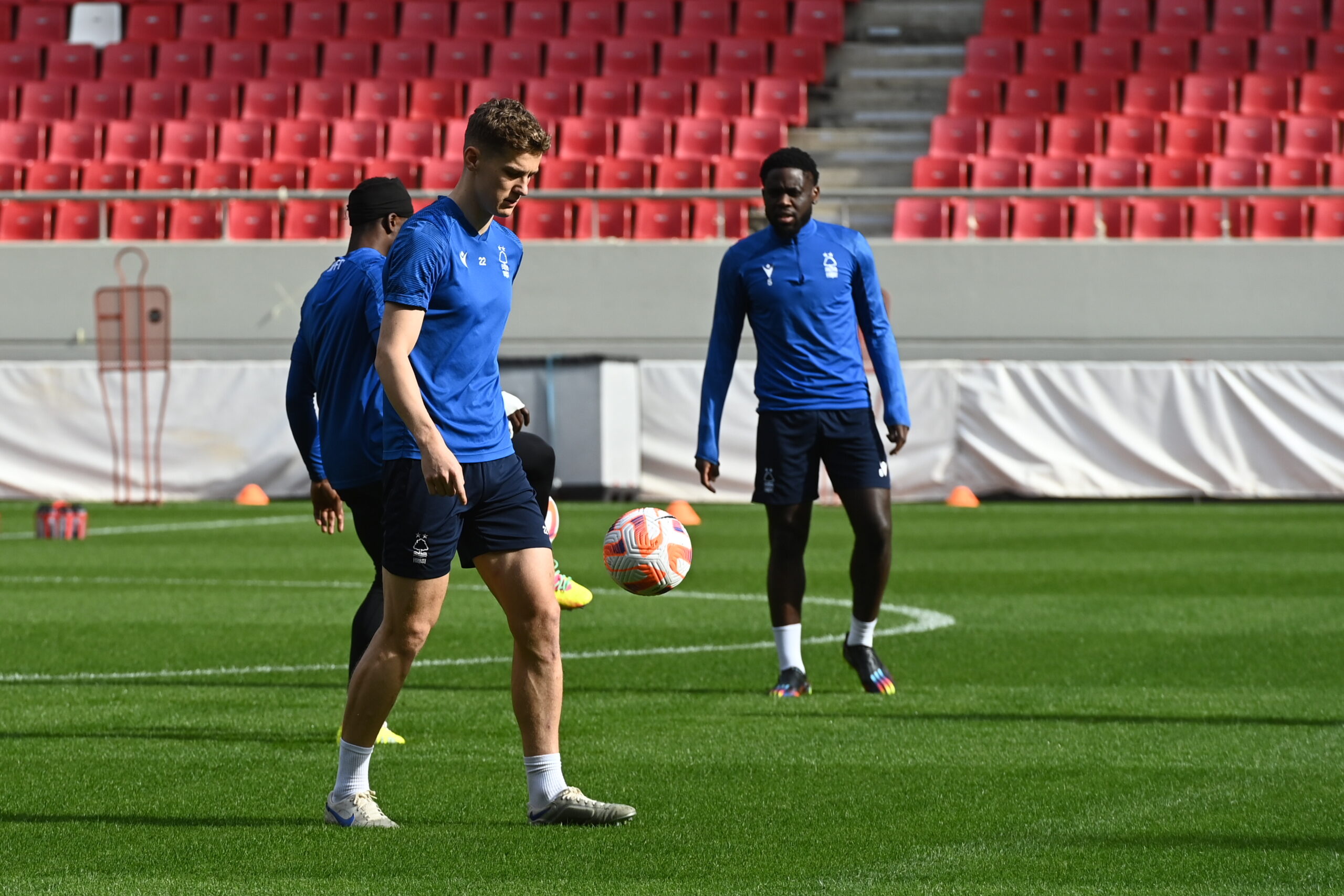 Η προπόνηση της Νότιγχαμ στο “Γ.Καραϊσκάκης” (ΦΩΤΟρεπορταζ)